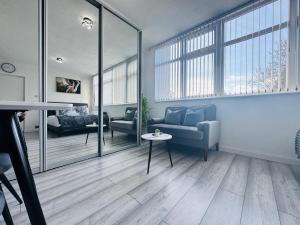 Studio Apartment Free Parking Prime Location