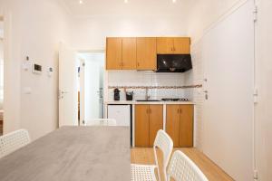 Marconi Design - 4 fermate dal Colosseo