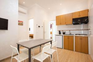 Marconi Design - 4 fermate dal Colosseo