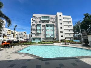 Fully furnished condo
