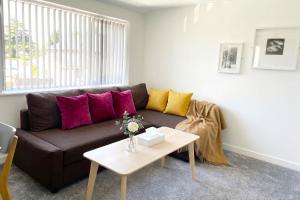 Paradigm House, Modern 2-Bedroom Duplex Apartment 2, Free Parking, Oxford