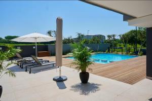 LalaByTheBeach 306