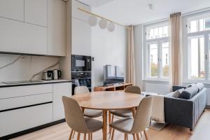 Blueground Vinohrady view nr Riegrovy Sady PRG-79
