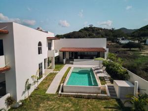 Private Ocean View Retreat with Pool Luxury HOM