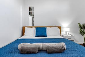 Central Ldn 2 Bed Flat, Nine Elms St, Sleeps up to 8!