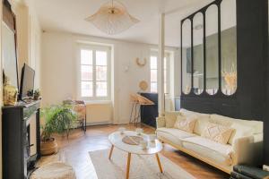 Charmant et Caractère proche Tête dOr