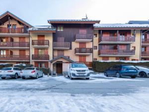 Studio cabine 3 personnes avec balcon et parking non privatif - FR-1-263-68