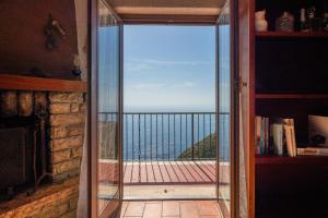 Casa panoramica con terrazza e vista mare alle 5 Terre