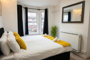 West Reading Contractor Apartment with On-Site Parking