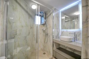 Ostria Suite