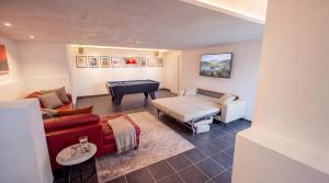 Villa Estrella Privé with Private Pool and Billiard room img52