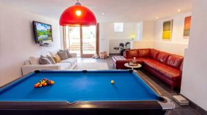 Villa Estrella Privé with Private Pool and Billiard room img11