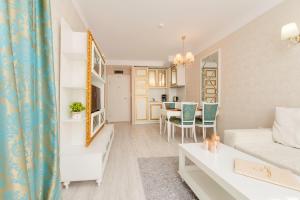 Harmony Suites 5 - Monte Carlo Holiday Apartment B345