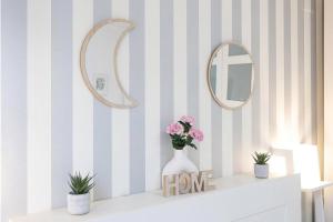 Steps from Alcazar Mosque. Heart of St Basilio