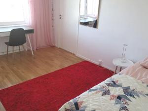 Cozy Guest Room in Green Uppsala - Walk to Central Station