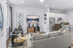 Nashville Retreat Sleeps 12 Minutes to Broadway