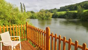 Maisons de vacances Cabanes flottantes et gites au fil de l'eau : photos des chambres