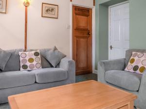 Stream Cottage - 27550