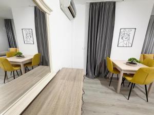 Modern Studios - Meters away from the beach