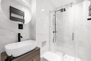 HillApartments Short Term Rental & Flexible Renting Islington with Free WiFi, Parking & Garden