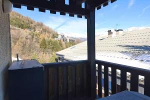 Studio with balcony near the chairlift