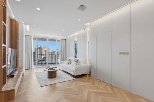Fully upgraded 1 Bedroom in JLT