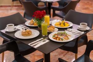 Grand Oasis Palm -inclusive