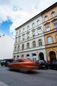 Lónyay Riverside Boutique Apartment with AC