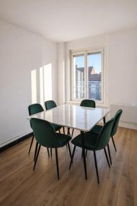 Parking privé, appartement rénové accès jardin