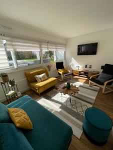 LAdresse de Bruz - Maison cosy avec piscine au cœur du bourg