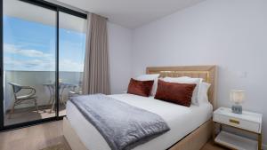 Hydra New Era by LovelyStay