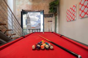 AmazINN Places Casco Viejo Billiard table and Pool