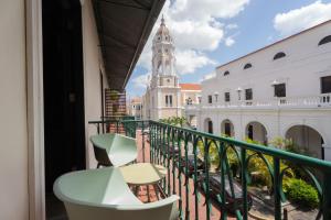 AmazINN Places Casco Viejo Billiard table and Pool