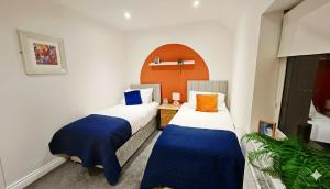 Shawe Hse Airport Stay Driveway Wythenshawe