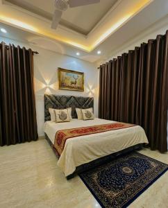 Velvet Den 3BHK with 3 bathroom 3 rooms and hall and a balcony