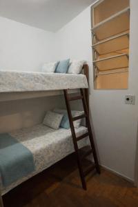Quarto em apartamento residencial