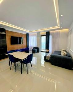 Lumea Maris 2-bedroom apt