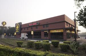 Round D Clock, IGI Airport