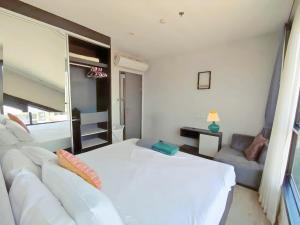 2 Bed Room Excellent Location Best Infinity Pool