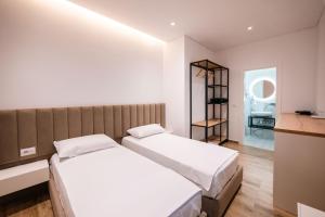 Elite Trio Apartments Sarande