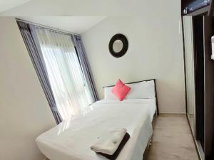 2 Bed Room Excellent Location Best Infinity Pool