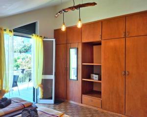 Gästezimmer mit Außenküche l Casa Vento Madeira