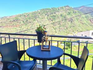 Gästezimmer mit Außenküche l Casa Vento Madeira