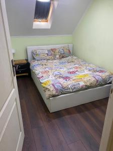 Kényelmes, kéthálószobás-nappalis apartman Kézdivásárhely városában