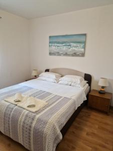 Mikuljan Apartments with Pool-5 min to Beach & Private Parking Included