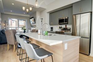 Skyline Peaks 3 Bed 3 Level, 35 Bath