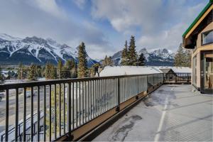 212 Alpine Village Spacious 2Bed-2Bath-Mtn Views!