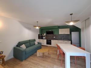 Maison de Vacances, Piscine et jardin - Plage à 5 min en voiture