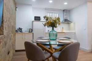 New 1BR2BA next to Gitanos church - private entry