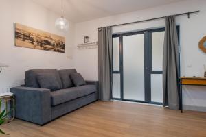 New 1BR2BA next to Gitanos church - private entry